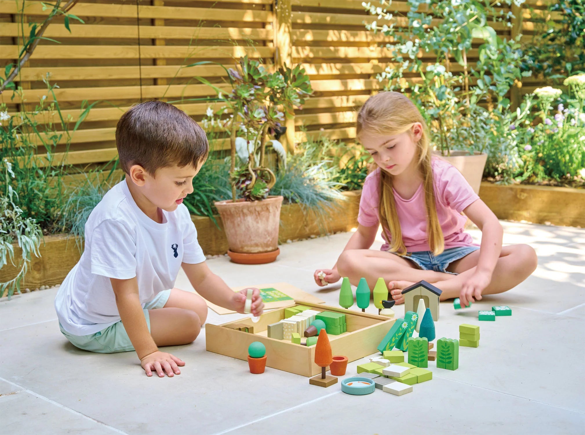 Hand - Painted Wooden Doll Set with Dresses and Accessories for Pretend PlaytimeLittle Garden Designer