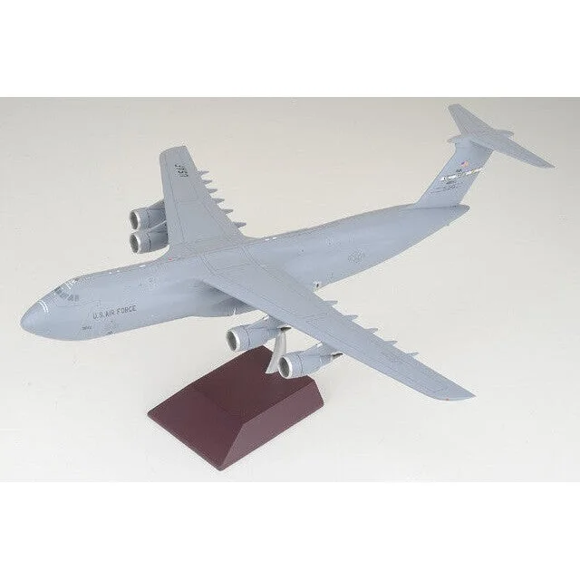 Solid Wood Dollhouse Models Toys with Detailed Interiors for Young Girls1/200 U.S. Air Force C-5M Super Galaxy 84-0060