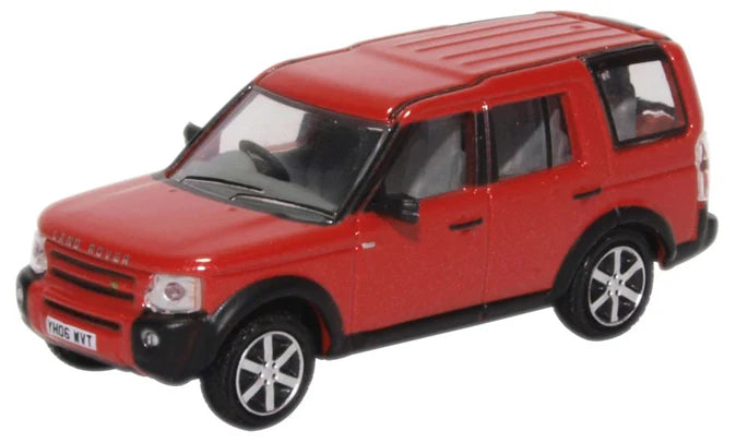 Die - Cast Model of a Military Jeep with Camouflage Paint and Weapon AccessoriesOxford Diecast Land Rover Discovery 3 Rimini Red Metallic