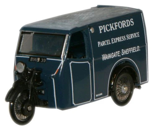 1:18 Scale Die - Cast Model of a 1969 Chevrolet Camaro SS with Opening Doors and HoodOxford Diecast Pickfords Tricycle Van - 1:76 Scale