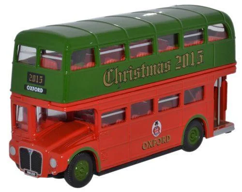 Die - Cast Model of a Military Jeep with Camouflage Paint and Weapon Accessories2015 Oxford Diecast Routemaster Xmas - 1:76 Scale